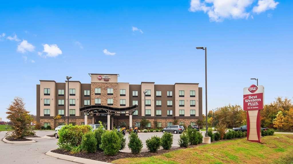 Western Atrium & Clarksville
