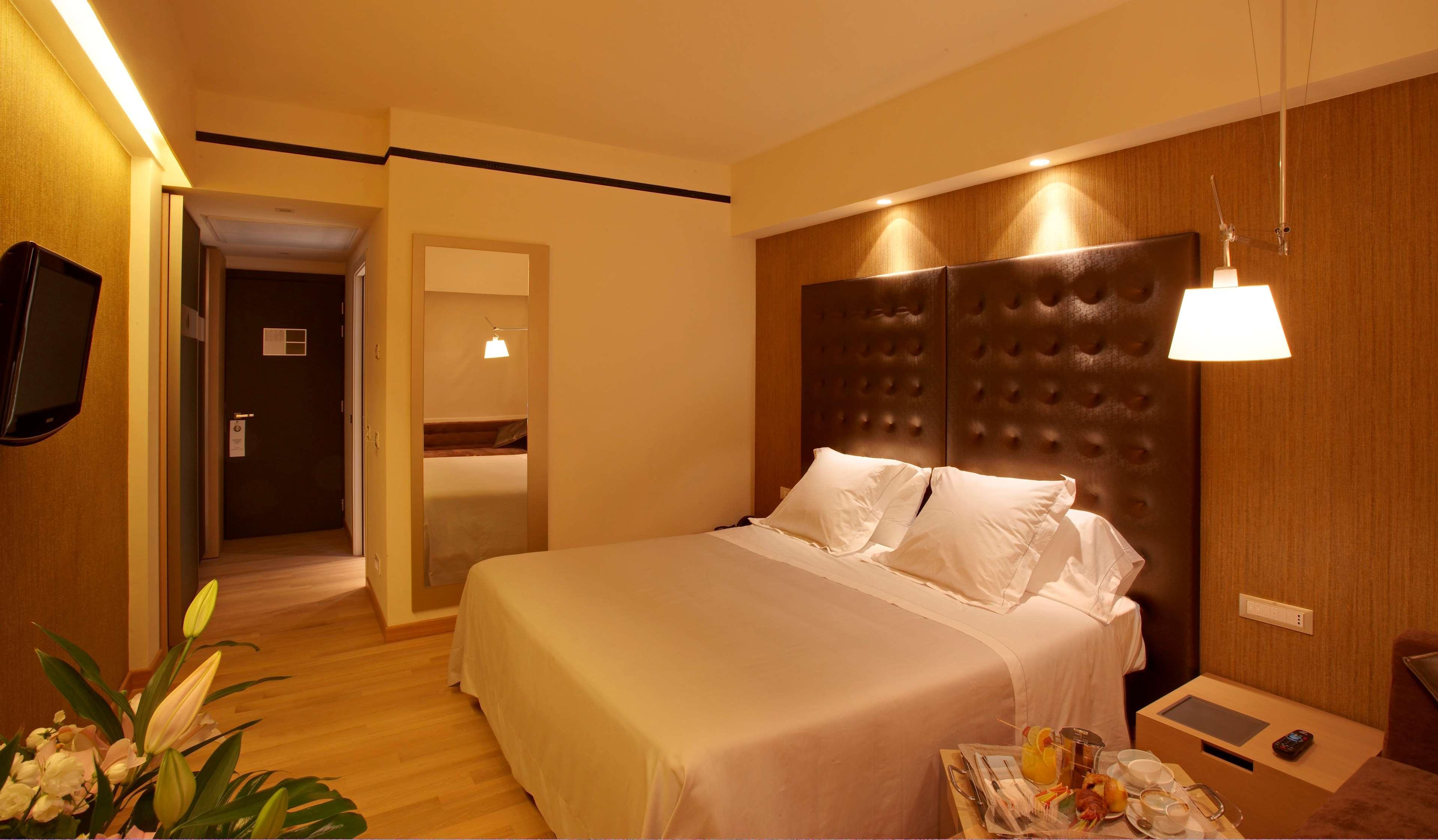 Hotel Western Atrium & 3*