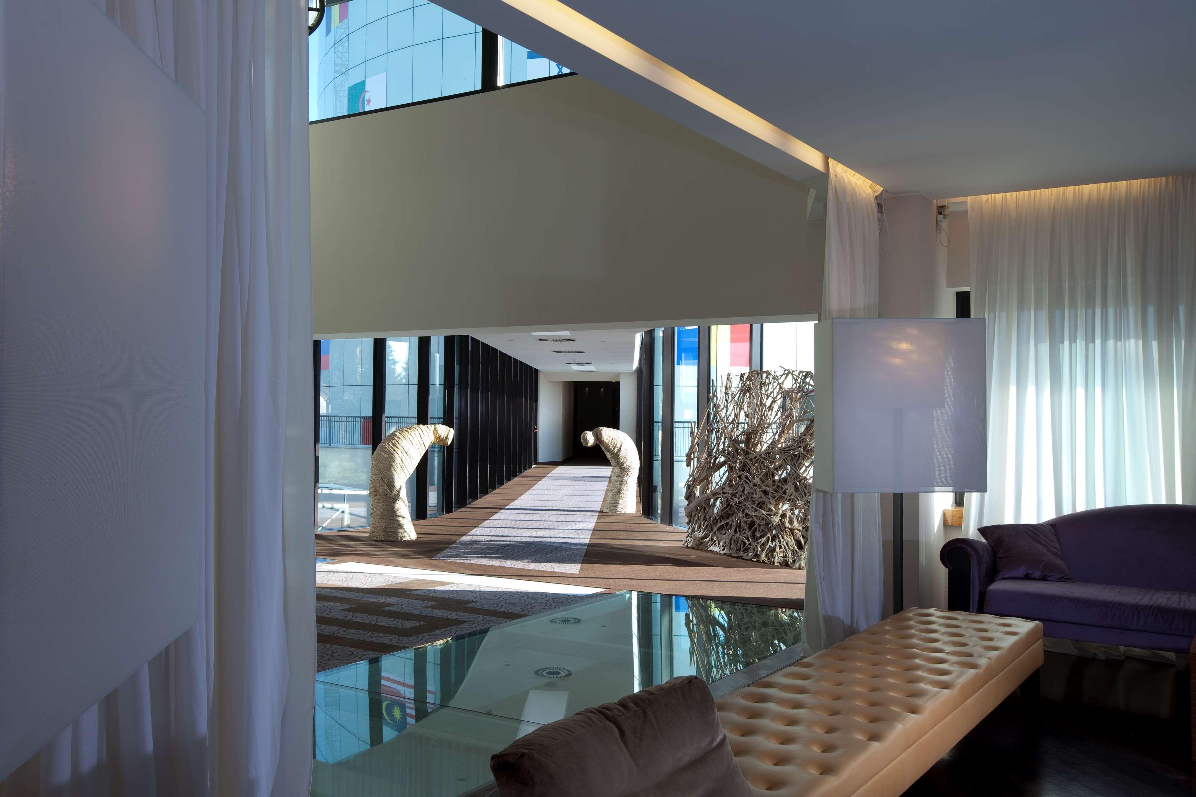 Western Atrium & 3* Clarksville